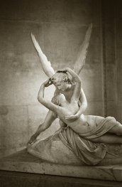 Psyche ranimee par le baiser de l'amour / Canova
